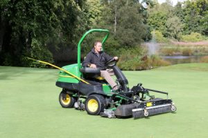 John Deere mower 2500E