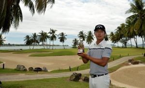 Cho Rakh-yun celebrates his success. 