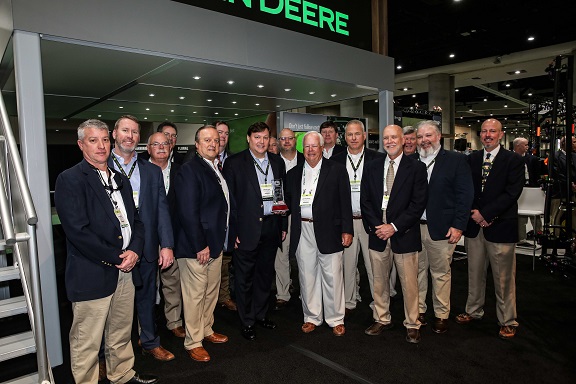 John Deere Golf Honours Top Distributors and Sales Representatives