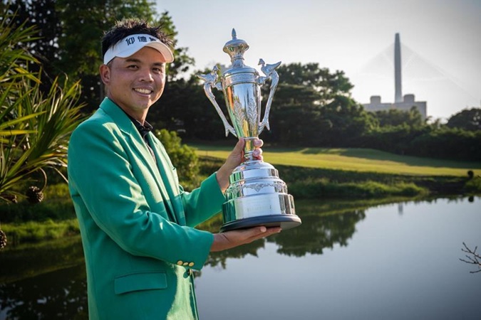 Hung Ends 21-Year Wait for Maiden Title